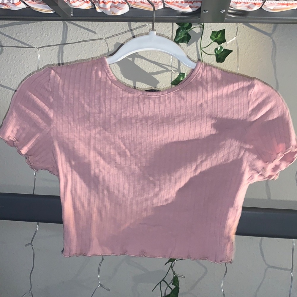 Pink Shien Cropped tee